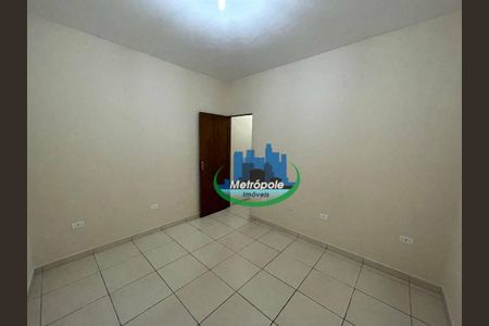 7_photo/94ce8b186f.6851802faa4bdba2-ATLAS-bb615f1e-cd91-49b3-b2f4-07e3d564bd02.jpg de casa à venda com 6 quartos, 250m² em Jardim Sao Domingos, Guarulhos