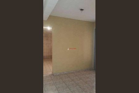 8_photo/94ce8b189d.048bddde78d8ca38-ATLAS-1c3b1cc6-a74e-4cf0-842d-2d04c6ebd5f8.jpg de casa à venda com 3 quartos, 234m² em Jardim Sao Domingos, Guarulhos