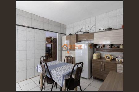 7_photo/94ce8b18e9.b9011c6352d0a570-ATLAS-0016c2d2-6bdc-4a3a-9bfd-8d7ad2d2b4c6.jpg de casa à venda com 3 quartos, 252m² em Jardim Sao Domingos, Guarulhos