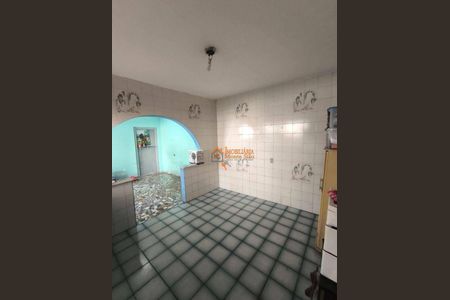 11_photo/94ce8b18e9.b9011c6352d0a570-ATLAS-203ab8b8-9663-4e39-a94c-a2e40fb1777a.jpg de casa à venda com 3 quartos, 252m² em Jardim Sao Domingos, Guarulhos