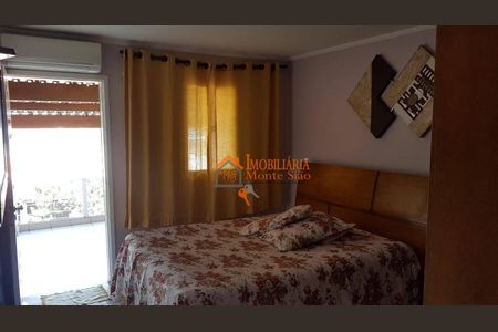 3_photo/94ce8b192f.ceff8192393c33de-ATLAS-7ba2d626-a24a-4e39-9dae-868b665d4f18.jpg de casa à venda com 3 quartos, 80m² em Jardim Santa Lidia, Guarulhos