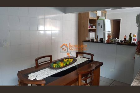 7_photo/94ce8b192f.ceff8192393c33de-ATLAS-de1e7d2f-e03c-4b1e-8ef1-cc99f8d0b714.jpg de casa à venda com 3 quartos, 80m² em Jardim Santa Lidia, Guarulhos