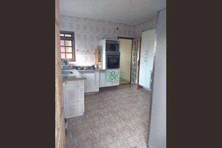 2_photo/94ce8b1961.74dbc9aa7d3e0758-ATLAS-20723fbb-b50f-45a0-83a7-d3beb7fd969f.jpg de casa à venda com 3 quartos, 254m² em Jardim Santa Lidia, Guarulhos