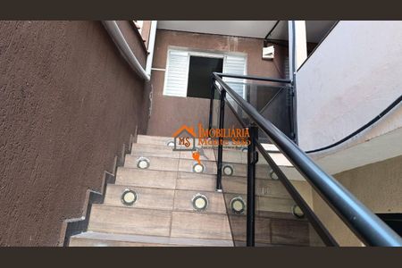 2_photo/94ce8b20df.c179c9b7603fa8b1-ATLAS-0ce6fbaa-61ef-4dbb-8ce1-b30a00351a7c.jpg de casa para alugar com 1 quarto, 130m² em Jardim Santa Rita, Guarulhos