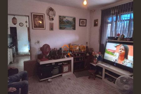 6_photo/94ce8b2279.c6267d18045375b9-ATLAS-e35df607-5df8-4bde-a2cb-d3946953862e.jpg de casa à venda com 6 quartos, 200m² em Jardim Sao Domingos, Guarulhos