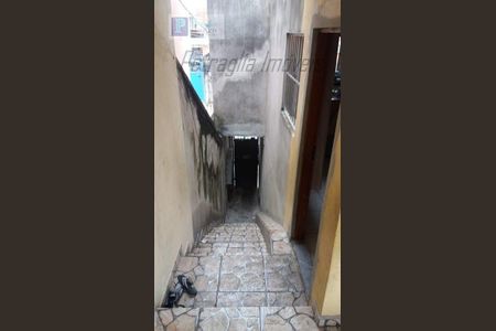 4_photo/94ce8b2599.04c16ff0d284adb7-ATLAS-8deebba4-cbe5-468b-baba-807e4aa89ff0.jpg de casa à venda com 2 quartos, 250m² em Jardim Paraiso, Guarulhos