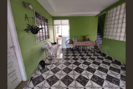 10_photo/94ce8b2607.2e117f8aee42caa6-ATLAS-5ae7c666-d7dc-48f2-b2c8-b3ba463a5664.jpg de casa à venda com 4 quartos, 240m² em Jardim Silvia, Guarulhos