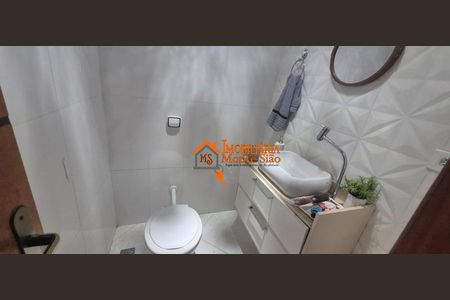 4_photo/94ce8b2619.659d7f3f71f48841-ATLAS-40652dc8-97de-4907-bc5a-e4d571e879c7.jpg de casa para alugar com 5 quartos, 250m² em Jardim Silvia, Guarulhos