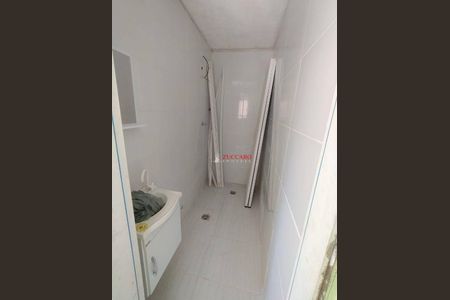 10_photo/94ce8b265b.df2937e7ba5b893c-ATLAS-301fa5dd-1bf9-4d5c-be69-463a2c1195f9.jpg de casa à venda com 6 quartos, 220m² em Jardim Taboao, Guarulhos