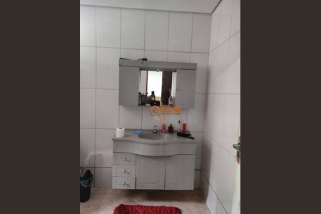 3_photo/94ce8b2695.ceff8192393c33de-ATLAS-12ddcfe9-c6d2-4d3b-b61e-fa6ca2550d28.jpg de casa à venda com 4 quartos, 235m² em Jardim Paraiso, Guarulhos