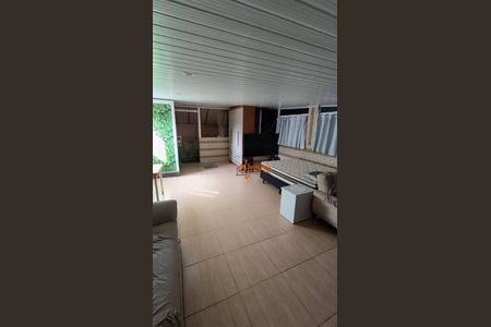 7_photo/94ce8b2769.ceff8192393c33de-ATLAS-5a155df9-0bc1-4e2d-87bc-660806b7b7d0.jpg de casa à venda com 4 quartos, 140m² em Jardim Santa Rita, Guarulhos