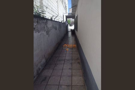 11_photo/94ce8b2823.ceff8192393c33de-ATLAS-667ce6fb-63e9-41c7-aecd-967e3fcc2b95.jpg de casa à venda com 2 quartos, 90m² em Jardim Santa Emilia, Guarulhos