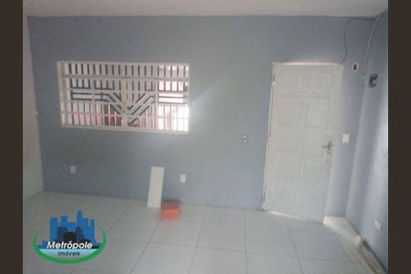 14_photo/94ce8b2877.20cc84d772444cf8-ATLAS-1c98bd19-8a4d-4207-b47e-b997dab8b629.jpg de casa à venda com 2 quartos, 90m² em Jardim Silvia, Guarulhos