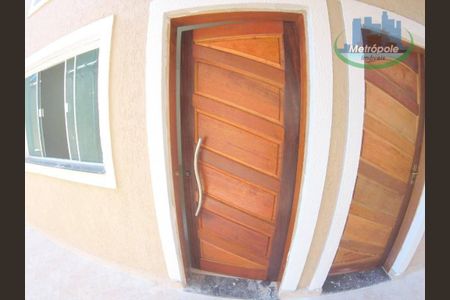 8_photo/94ce8b28b9.8ae1cb5ed2a1280b-ATLAS-96e80cd2-3bbc-4b9a-b918-7d215069f0e7.jpg de casa à venda com 2 quartos, 90m² em Jardim Silvia, Guarulhos