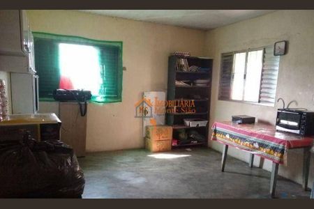 2_photo/94ce8b28fb.ceff8192393c33de-ATLAS-1c008e9c-5310-43d8-a7f1-e2f5a300be7c.jpg de casa à venda com 5 quartos, 290m² em Jardim Silvia, Guarulhos