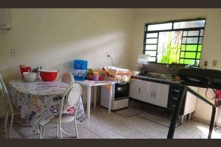 7_photo/94ce8b28fb.ceff8192393c33de-ATLAS-3d44bef2-673b-4ad8-9609-9304799d247c.jpg de casa à venda com 5 quartos, 290m² em Jardim Silvia, Guarulhos