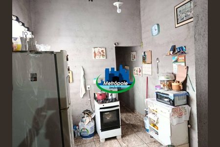 16_photo/94ce8b29df.1168d7f35de77434-ATLAS-ec63d820-8505-4cd5-8900-5b0a7263e5c6.jpg de casa à venda com 2 quartos, 70m² em Jardim Almeida Prado, Guarulhos
