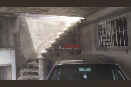 7_photo/94ce8b2a1b.87cf3de805b2f52d-ATLAS-6e8cb20d-4e76-4bc2-b171-eebe8473419c.jpg de casa à venda com 3 quartos, 200m² em Jardim Santa Emilia, Guarulhos