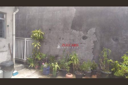 9_photo/94ce8b2a1b.87cf3de805b2f52d-ATLAS-ac69d0bc-dc50-42c4-9bed-ca6be1d85ab9.jpg de casa à venda com 3 quartos, 200m² em Jardim Santa Emilia, Guarulhos