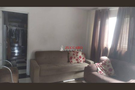 12_photo/94ce8b2a1b.87cf3de805b2f52d-ATLAS-d2cdc4bb-c40f-4d47-a863-068f13c0ea42.jpg de casa à venda com 3 quartos, 200m² em Jardim Santa Emilia, Guarulhos