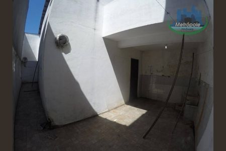 2_photo/94ce8b2a59.5643fbd61cecba51-ATLAS-0f3b32e1-a02c-4f6d-9235-be286886f7c7.jpg de casa à venda com 3 quartos, 232m² em Jardim Santa Emilia, Guarulhos