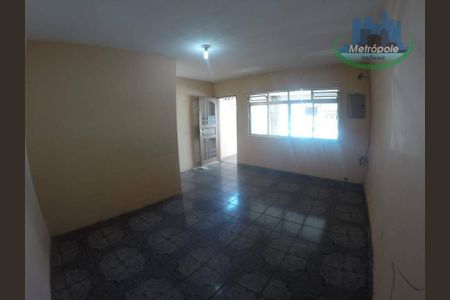 6_photo/94ce8b2a59.5643fbd61cecba51-ATLAS-d1d5aaf0-bbd1-4cd2-9479-f6256d86bd81.jpg de casa à venda com 3 quartos, 232m² em Jardim Santa Emilia, Guarulhos