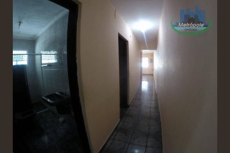 7_photo/94ce8b2a59.5643fbd61cecba51-ATLAS-f3d4fa55-00d9-4a65-82b2-c2b42608b97c.jpg de casa à venda com 3 quartos, 232m² em Jardim Santa Emilia, Guarulhos