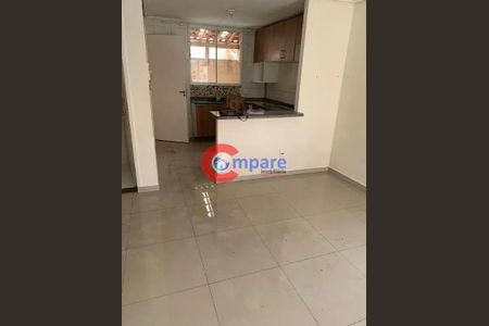 4_photo/94ce8b2cf5.dc7b031a1d7e8bb1-ATLAS-60ba2e86-e88a-4764-89c0-fdd9b391ba09.jpg de casa para alugar com 2 quartos, 77m² em Vila Sao Joao Batista, Guarulhos