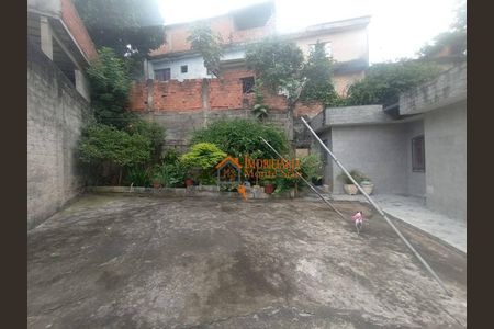 2_photo/94ce8b2f5b.2d782e9ced6b4695-ATLAS-2c0743b7-a932-4459-b3e3-56a106a92b2b.jpg de casa à venda com 2 quartos, 250m² em Jardim Beirute, Guarulhos