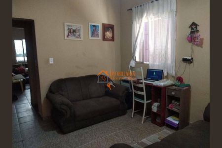 11_photo/94ce8b306f.ceff8192393c33de-ATLAS-ccda9b2e-9fc3-463d-8572-b0424e3388ac.jpg de casa à venda com 3 quartos, 125m² em Jardim Acacio, Guarulhos