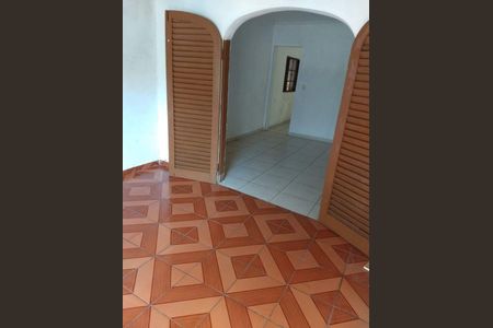 3_photo/94ce8b30dd.470e3b4ecc8ee2ef-ATLAS-11a2e865-51ef-40dd-8812-6d807dbeebda.jpg de casa à venda com 4 quartos, 200m² em Jardim Acacio, Guarulhos