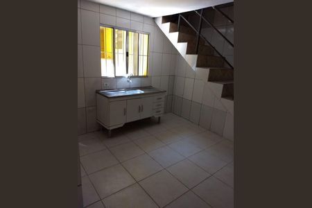 11_photo/94ce8b30dd.470e3b4ecc8ee2ef-ATLAS-568b39c6-b732-46be-a229-05255eabde3a.jpg de casa à venda com 4 quartos, 200m² em Jardim Acacio, Guarulhos