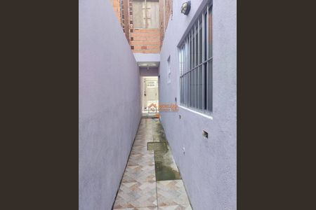 3_photo/94ce8b386f.ceff8192393c33de-ATLAS-a99d9026-033a-4f1b-9b5d-bbbf9c165daf.jpg de casa à venda com 2 quartos, 100m² em Parque Mikail, Guarulhos