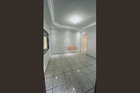 10_photo/94ce8b3aa5.8d9d2e8c4e07ca84-ATLAS-6579f948-634d-4ad4-abf5-965154d4e8d0.jpg de casa à venda com 6 quartos, 244m² em Jardim Paraiso, Guarulhos