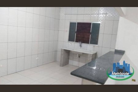 15_photo/94ce8b3cff.dda3a78fb47de289-ATLAS-cf10e2df-d4b6-4fec-a88e-0b49360579bd.jpg de casa à venda com 2 quartos, 73m² em Jardim Okuyama, Guarulhos