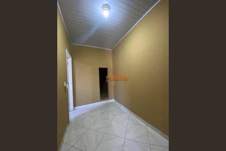 5_photo/94ce8b3dc3.ceff8192393c33de-ATLAS-21564136-ee5c-417a-8d1d-7bd61a6a00fe.jpg de casa à venda com 5 quartos, 142m² em Jardim Belvedere, Guarulhos