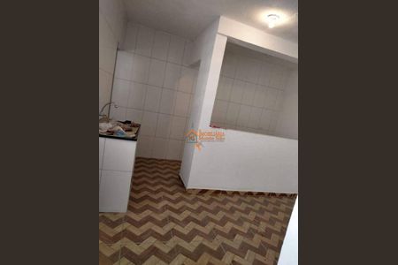 3_photo/94ce8b3e8d.702aaedb05771484-ATLAS-d0e20f3b-d054-42d0-b322-992a57c73a79.jpg de casa à venda com 2 quartos, 120m² em Parque Mikail, Guarulhos