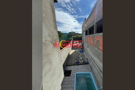 10_photo/94ce8b4fb7.0abb473e952761da-ATLAS-cc3ad7aa-afe9-46bc-bcf9-18b10feda26c.jpg de casa à venda com 3 quartos, 125m² em Recreio São Jorge, Guarulhos