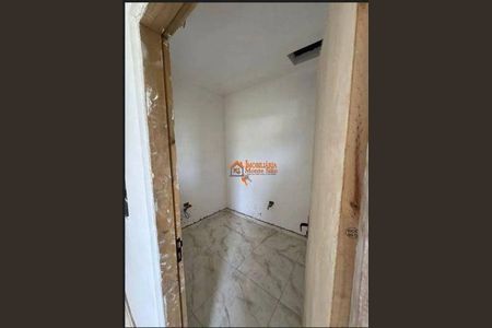 11_photo/94ce8b4fb7.0abb473e952761da-ATLAS-ff9c7d3e-8ac9-4767-80e6-383c8667bc3c.jpg de casa à venda com 3 quartos, 125m² em Recreio São Jorge, Guarulhos