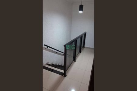 18_photo/94ce8ba44d.61df383ebc62b81a-ATLAS-fb5d43c3-1cba-4a52-9f07-4e3da9deb0f3.jpg de casa à venda com 3 quartos, 250m² em Jardim Bananal, Guarulhos