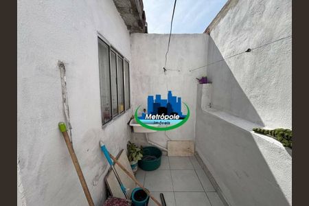26_photo/94ce8ba65f.4bd2615f33144f40-ATLAS-b75fa4c2-c610-41ee-86e0-aa89317de069.jpg de casa à venda com 3 quartos, 250m² em Jardim das Oliveiras, Guarulhos