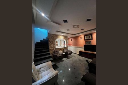 5_photo/94ce8ba685.2d8dcea61abd16ff-ATLAS-bad83fee-4509-4221-bd78-3f2b1a427016.jpg de casa à venda com 4 quartos, 309m² em Jardim das Oliveiras 2, Guarulhos