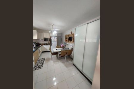 10_photo/94ce8baa71.f8ce238c658a61e7-ATLAS-3c00bb22-a3e9-4489-9e3f-ba31afa30fad.jpg de casa à venda com 4 quartos, 228m² em Jardim Bananal, Guarulhos