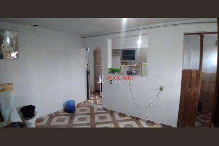 9_photo/94ce8baff3.8e2405d2ffa5efa7-ATLAS-e972c37e-52ff-4034-a3c2-4a1b638b98e6.jpg de casa à venda com 2 quartos, 75m² em Parque Santos Dumont, Guarulhos
