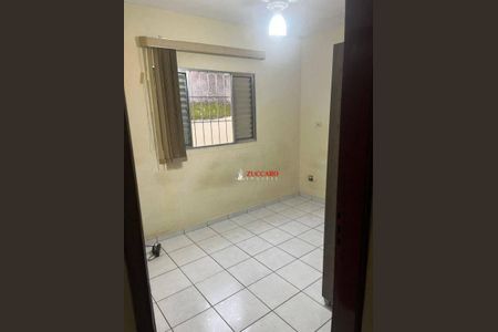 5_photo/94ce8bb591.b78724e314d6bd0c-ATLAS-28a99561-e9e3-4209-973f-3d530bddd8d8.jpg de casa à venda com 3 quartos, 200m² em Jardim Sao Joao, Guarulhos