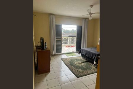 4_photo/94ce8bb591.b78724e314d6bd0c-ATLAS-4f227cbf-8837-45cd-947d-b0b3dbd033ad.jpg de casa à venda com 3 quartos, 200m² em Jardim Sao Joao, Guarulhos