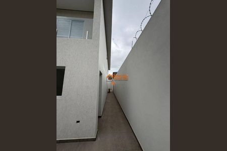 10_photo/94ce8bb59b.4e1a6e6486a440d9-ATLAS-67a2b3da-9485-40e3-b19f-9d065e43d9b7.jpg de casa à venda com 3 quartos, 110m² em Jardim Sao Joao, Guarulhos