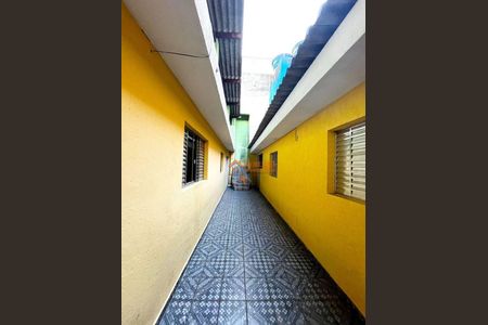 8_photo/94ce8bb6c3.ceff8192393c33de-ATLAS-b1e7b97b-b85a-4dc5-a6ce-43e2b0444d80.jpg de casa à venda com 4 quartos, 250m² em Parque Santos Dumont, Guarulhos