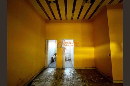 10_photo/94ce8bb6c3.ceff8192393c33de-ATLAS-e76f1c1f-0ae6-4b47-947b-9da2310809ed.jpg de casa à venda com 4 quartos, 250m² em Parque Santos Dumont, Guarulhos