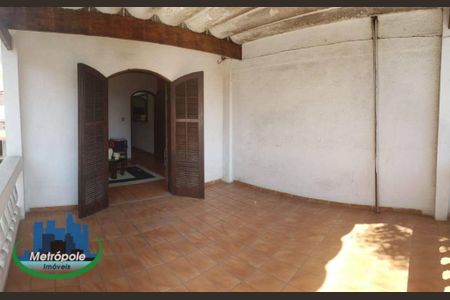 31_photo/94ce8bbac3.09604b2c146ebc17-ATLAS-14c62bf1-0a5b-40c9-848f-90e1fade173e.jpg de casa à venda com 4 quartos, 67m² em Parque Santos Dumont, Guarulhos